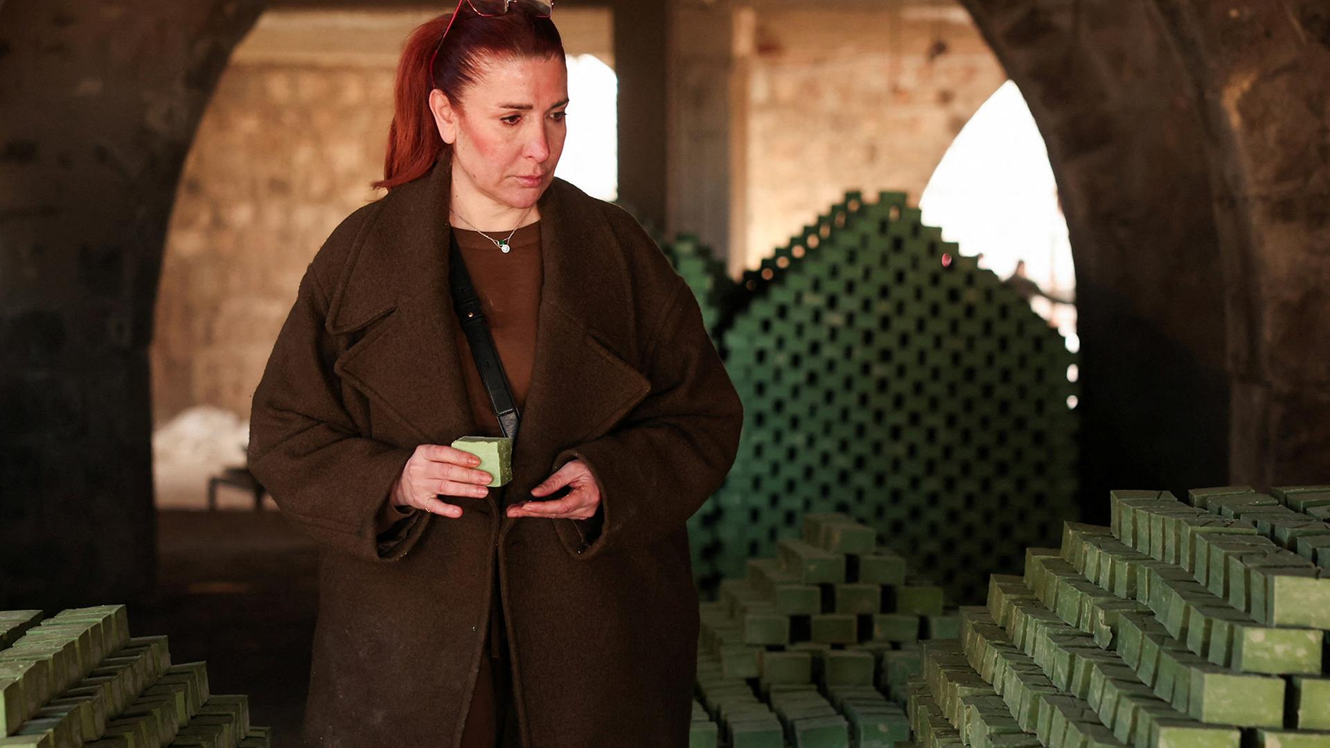 aisha zain jbaily aleppo seife 100