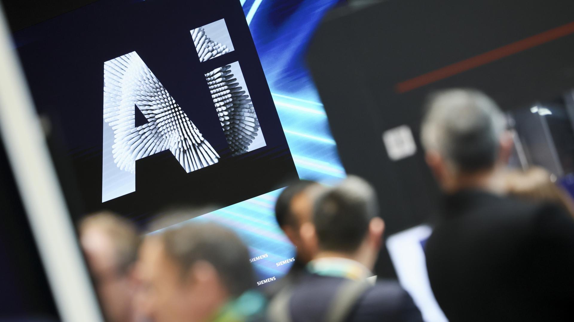 besucher messe hannover 100