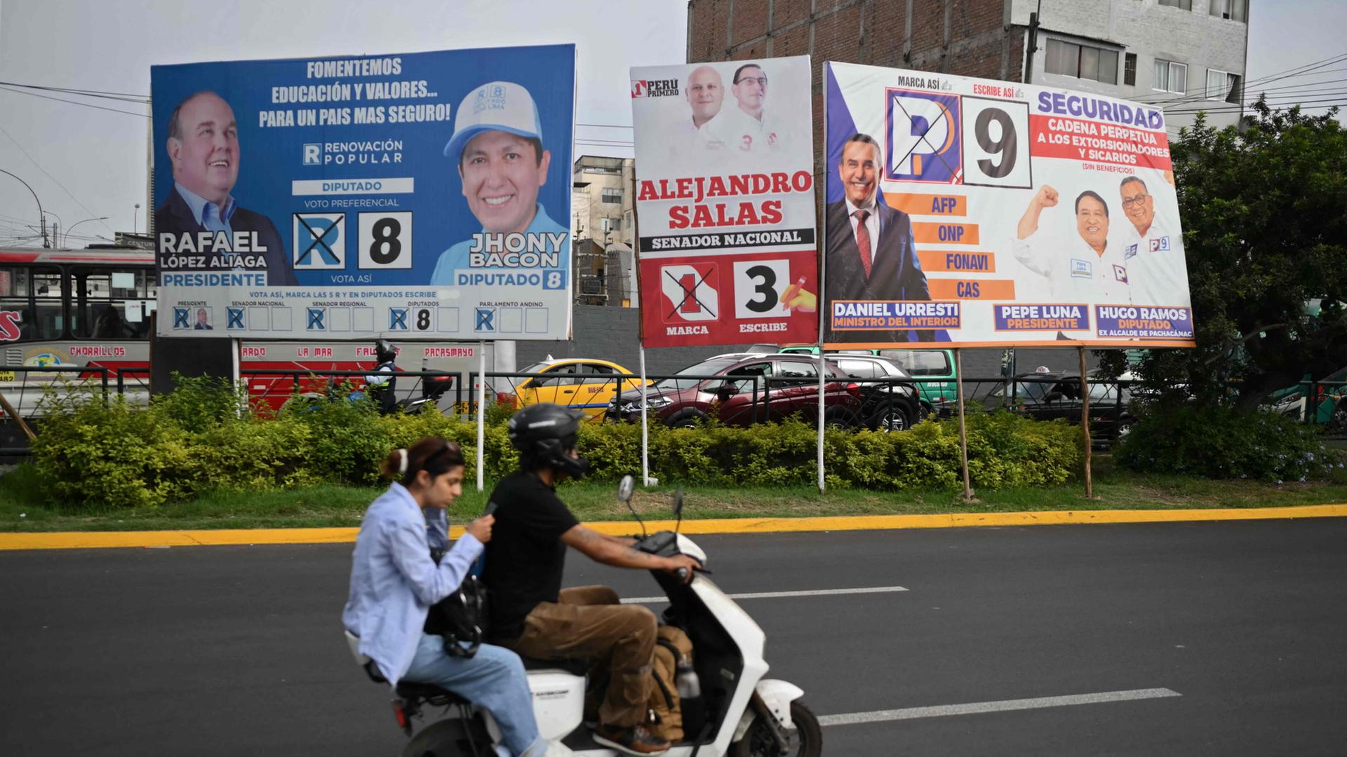peru wahlplakate 100