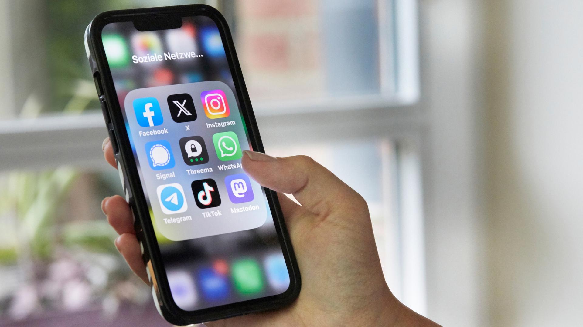 smartphone display 104