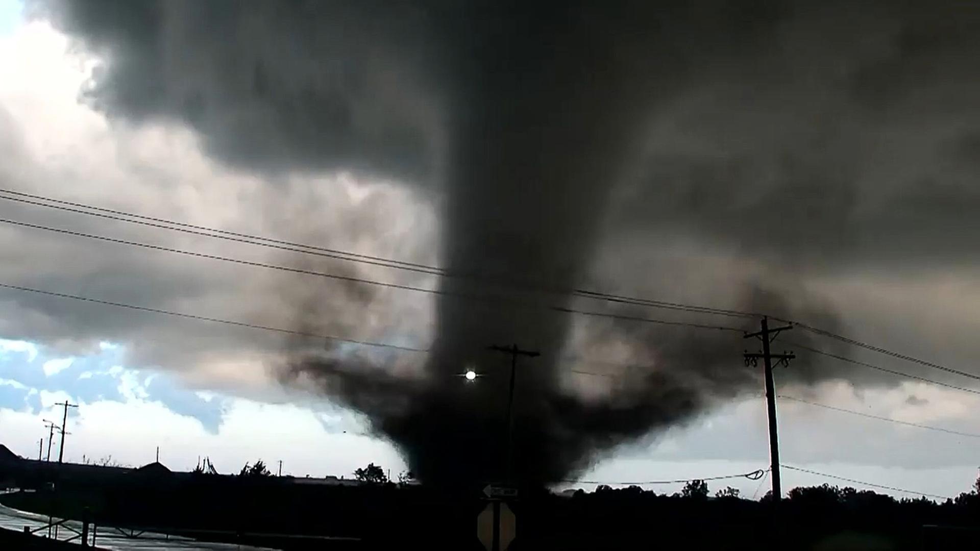tornado 216