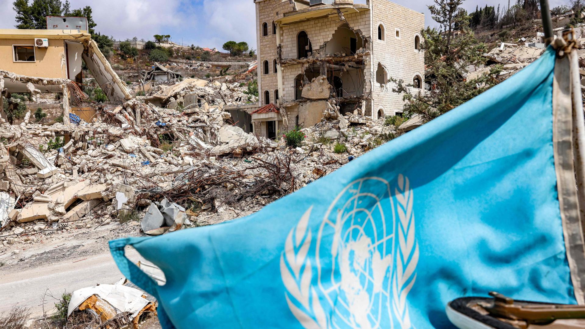 un flagge libanon 100