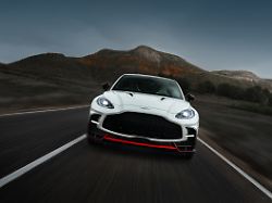 aston martin dbx s vo
