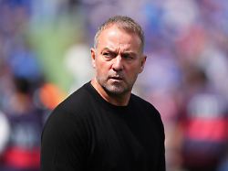 barcelona s head coach hansi flick enters to the pitch prior to the spanish la liga soccer match between getafe and barcelona in getafe spain saturday april 25 2026