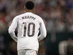 betis vs real madrid mbappe in action during the game against betis valid for la liga at the la cartuja stadium in sevilla today april 24 2026
