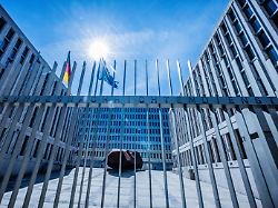 blick auf die bnd zentrale des bundesnachrichtendienstes des deutschen auslandsgeheimdienst