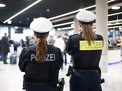 deutschland muss an seinen flughaefen weitere vorbereitungen treffen um den anforderungen des neuen europaeischen asylsystems gerecht zu werden