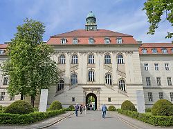 herzzentrum charite virchow klinikum augustenburger platz wedding mitte berlin deutschland