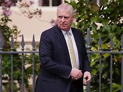 in grossbritannien wird gerade viel ueber andrew und die monarchie diskutiert