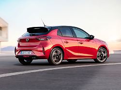 klassiker seit generationen das modell corsa haelt opel seit 1982 im programm auch als gebrauchtwagen ist der kleine ruesselsheimer gefragt