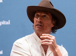 november 9 2025 austin tx usa actor matthew mcconaughey reads poetry from his new book poems prayers while closing out the 30th texas book festival in downtown austin on november 9 2025
