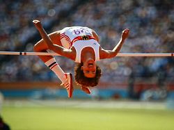 olympische spiele 1984 in los angeles ulrike meyfarth gewinnt ihre 2 olympische goldmedaille ulrike meyfarth gewinnt zum 2