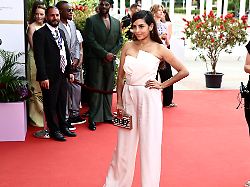 schauspielerin collien fernandes trifft zur verleihung des deutschen filmpreises am berliner palais am funkturm ein