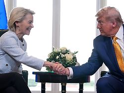 sie vereinbarten im vergangenen sommer den zolldeal eu kommissionspraesidentin ursula von der leyen und us praesident donald trump 1