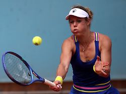 tennis madrid open park manzanares madrid spain april 23 2026 germany s laura siegemund in action during her round of 64 match against italy s jasmine paolini reuters isabel infantes