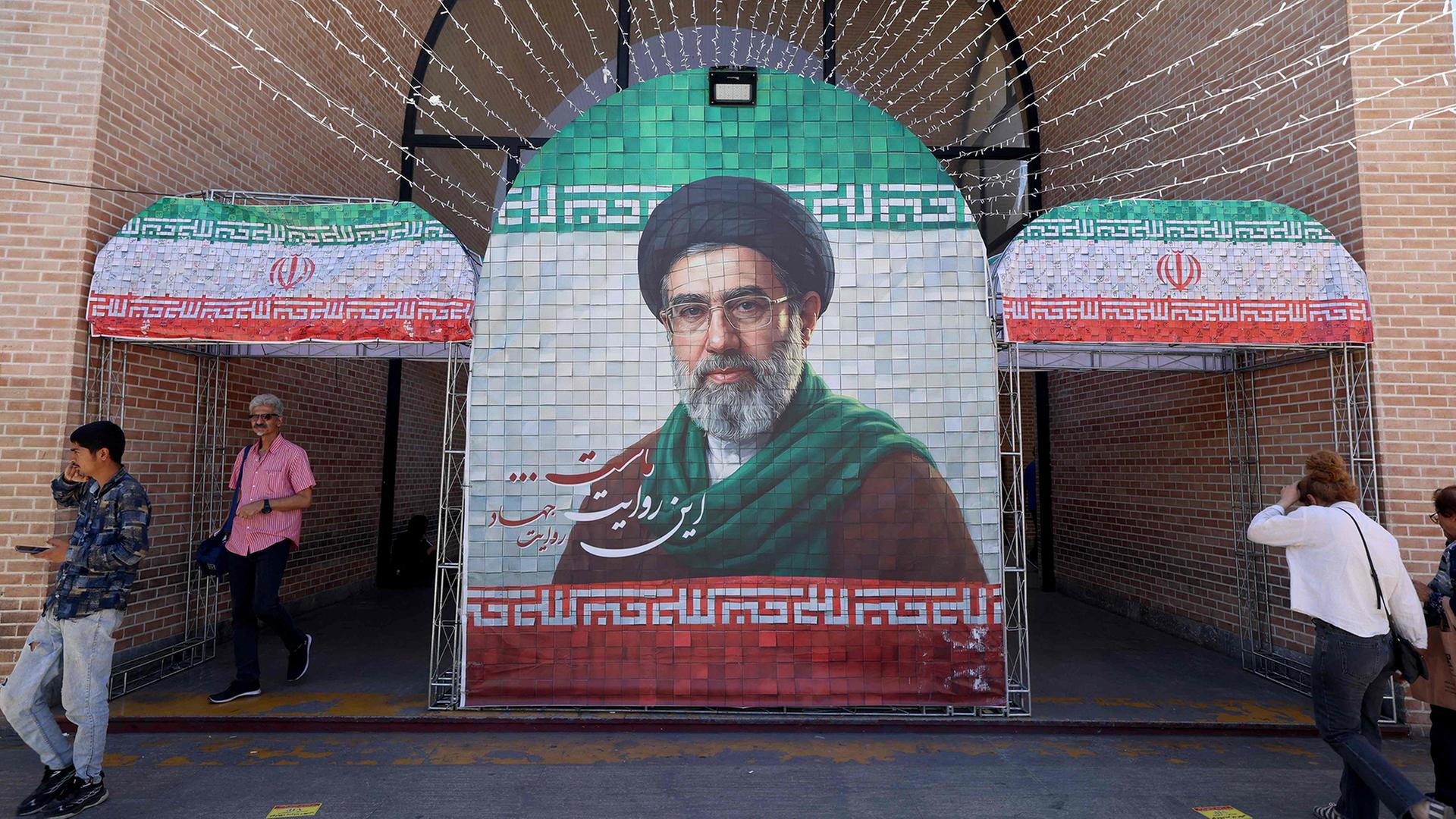 khamenei 130