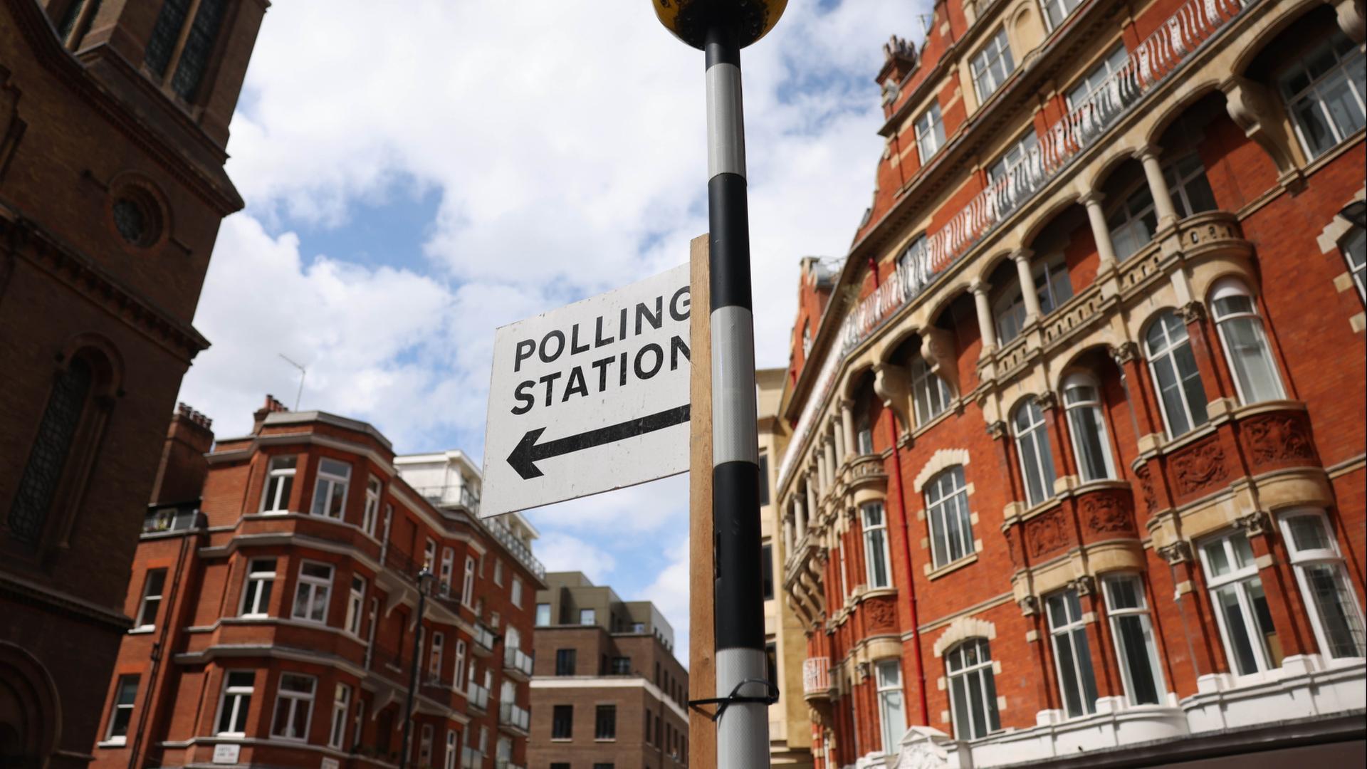 polling station schild 100