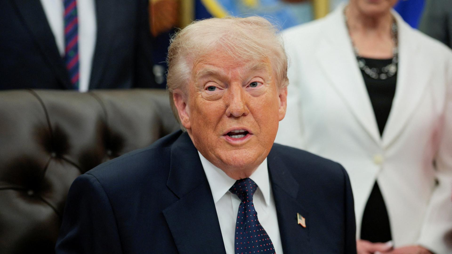 trump 4936