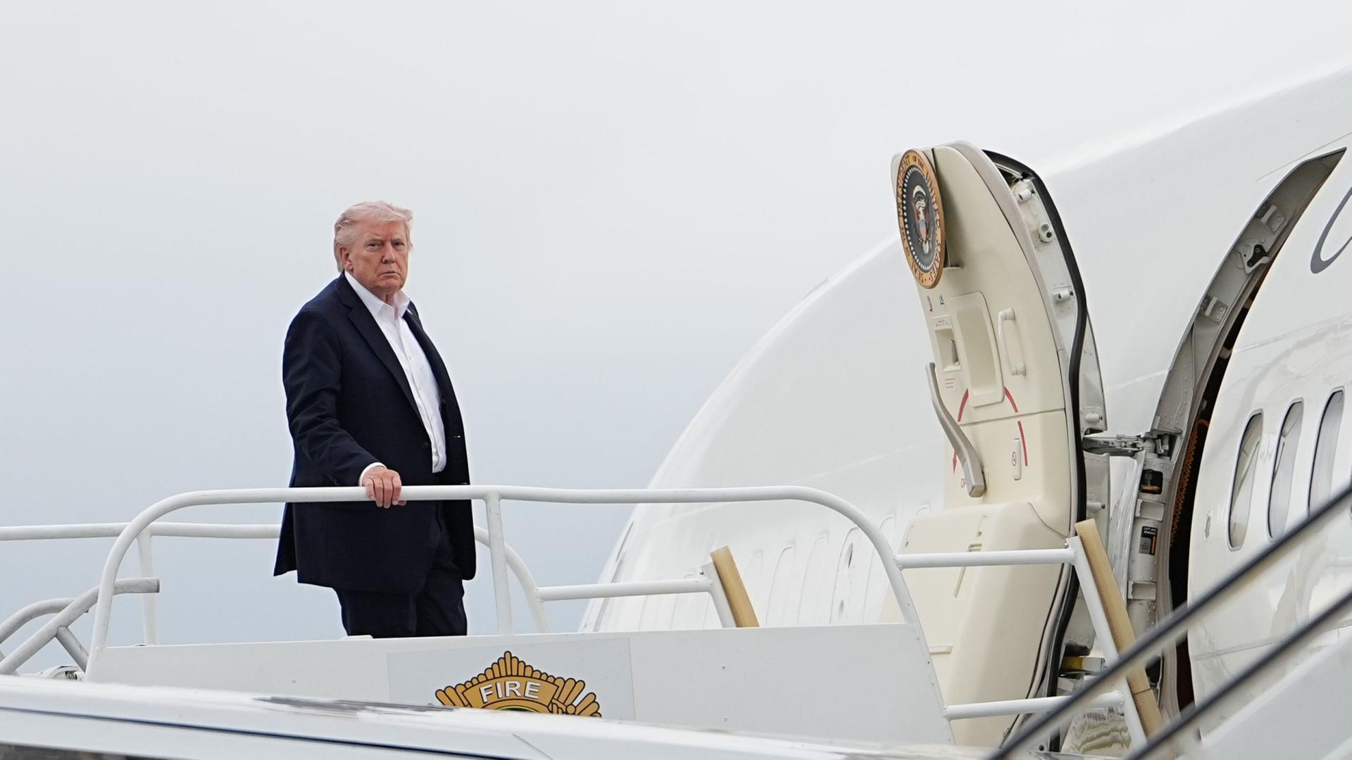trump 4954
