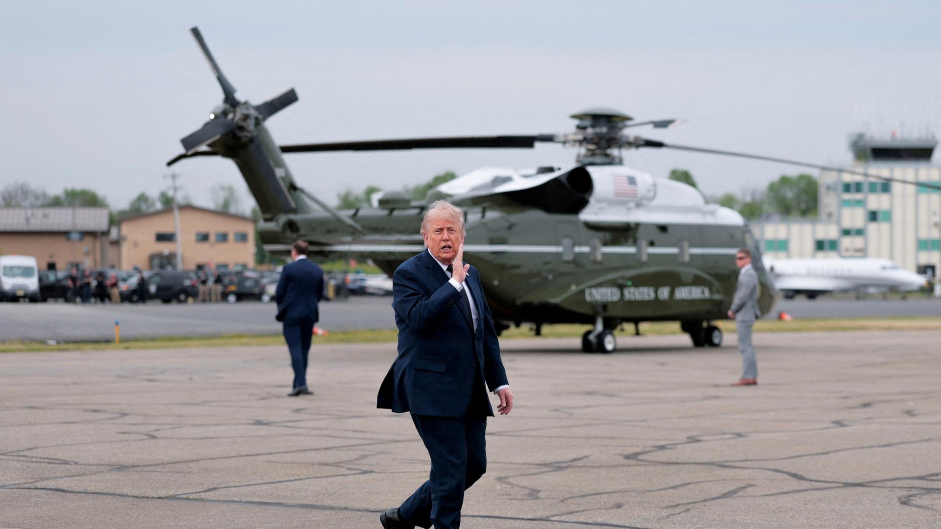 trump 4978
