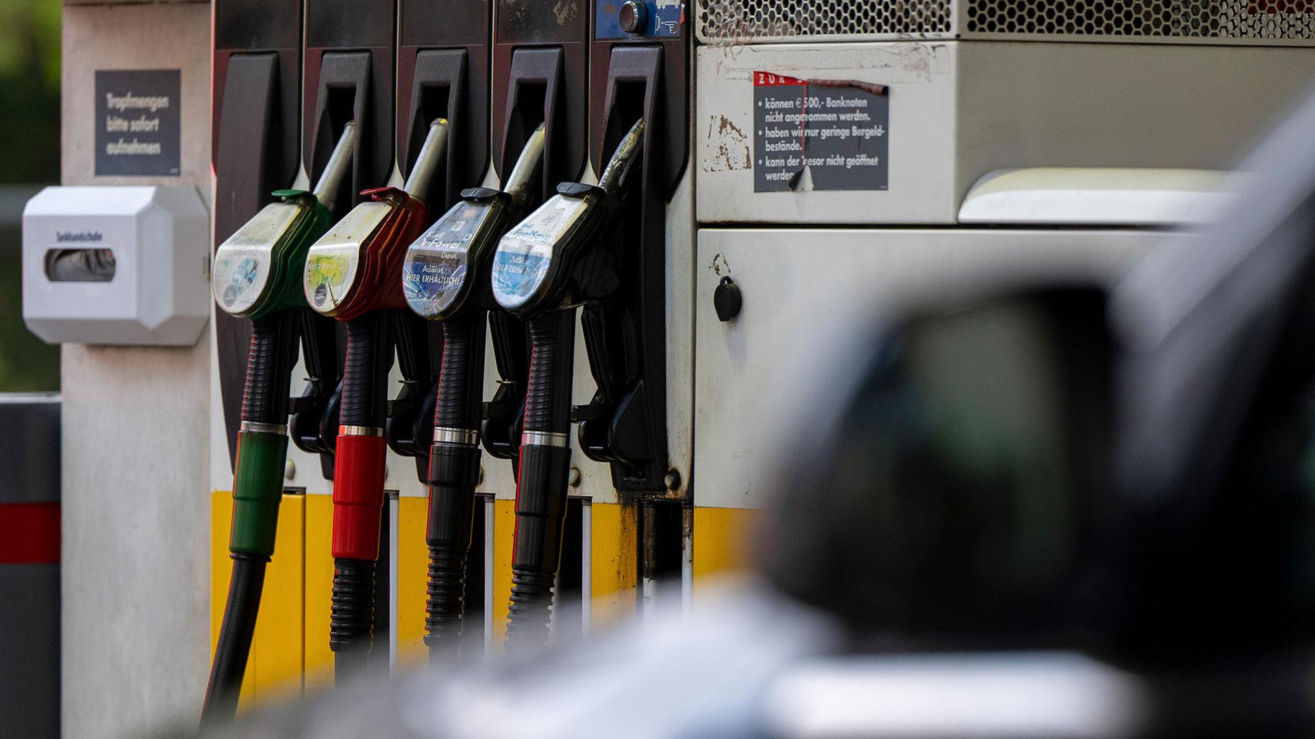 zapfsaeule tankstelle 102