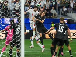 260615 saeid ezatolahi of iran and tyler bindon of new zealand during the fifa world cup wm weltmeisterschaft fussball 2026 football match between iran and new zealand on june 15 2026 in los angeles
