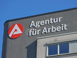 agentur fuer arbeit berlin sued sonnenallee neukoelln berlin deutschland