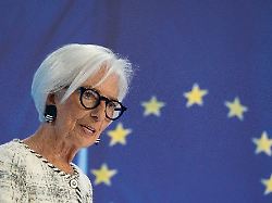 april 30 2026 frankfurt hesse germany european central bank ecb president christine lagarde addresses a press conference following a governing council meeting in frankfurt am main germany