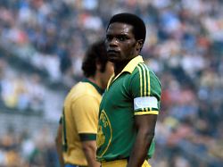 bildnummer 00464311 datum 22 06 1974 copyright imago frinke kapitaen mantantu kidumu zaire vdia spielfuehrer quer close weltmeisterschaft 1974 nationalmannschaft nationalteam nationaltrikot frankfurt m