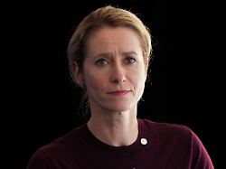 eu aussenbeauftragten kaja kallas verlaesst die pressekonferenz nachdem sie waehrend des informellen treffens der eu aussenminister in der hafenstadt limassol mit den medien gesprochen hat