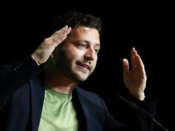 felix banaszak buendnis 90 die gruenen co bundesvorsitzender der partei spricht beim landesparteitag der gruenen nordrhein westfalen