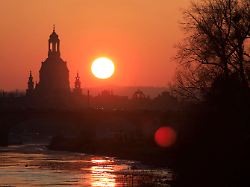 frauenkirche and elbe river in dresden at sunset during winter jtf02666