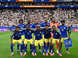fussball maenner wm deutschland curacao vorrunde gruppe e 1 spieltag die spieler aus curacao posieren fuer ein mannschaftsfoto vor dem spiel