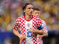 june 27 2026 croatia midfielder luka modric 10 jogs on the field during the second half of a world cup match against ghana at philadelphia stadium in philadelphia pennsylvania