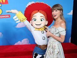 los angeles california june 09 taylor swift attends the toy story 5 los angeles world premiere at dolby theatre in los angeles california on june 09 2026