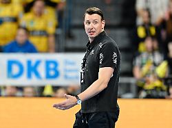 trainer filip jicha und der thw kiel unterlagen bei der hsg wetzlar