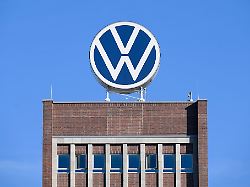 vw prueft laut medienbericht den abbau von bis zu 100 000 stellen