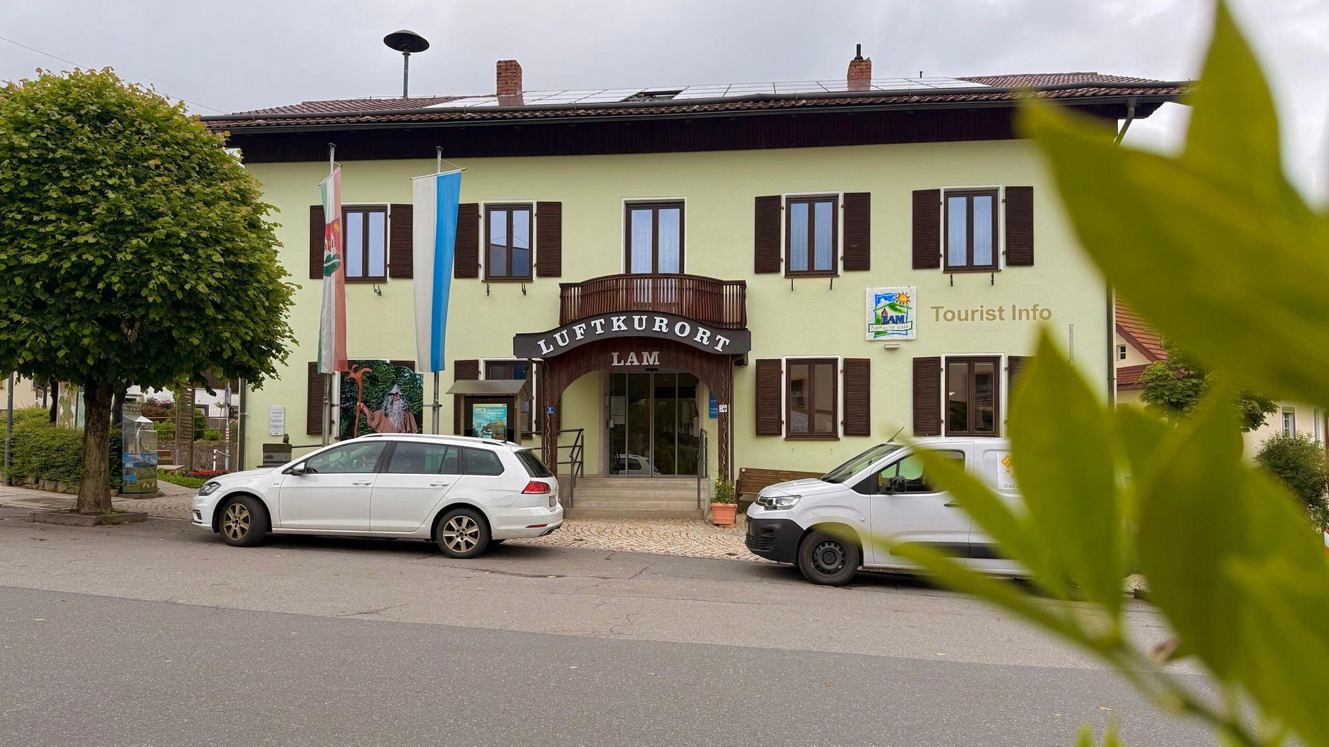 br die tourist info in lam im landkreis cham 100