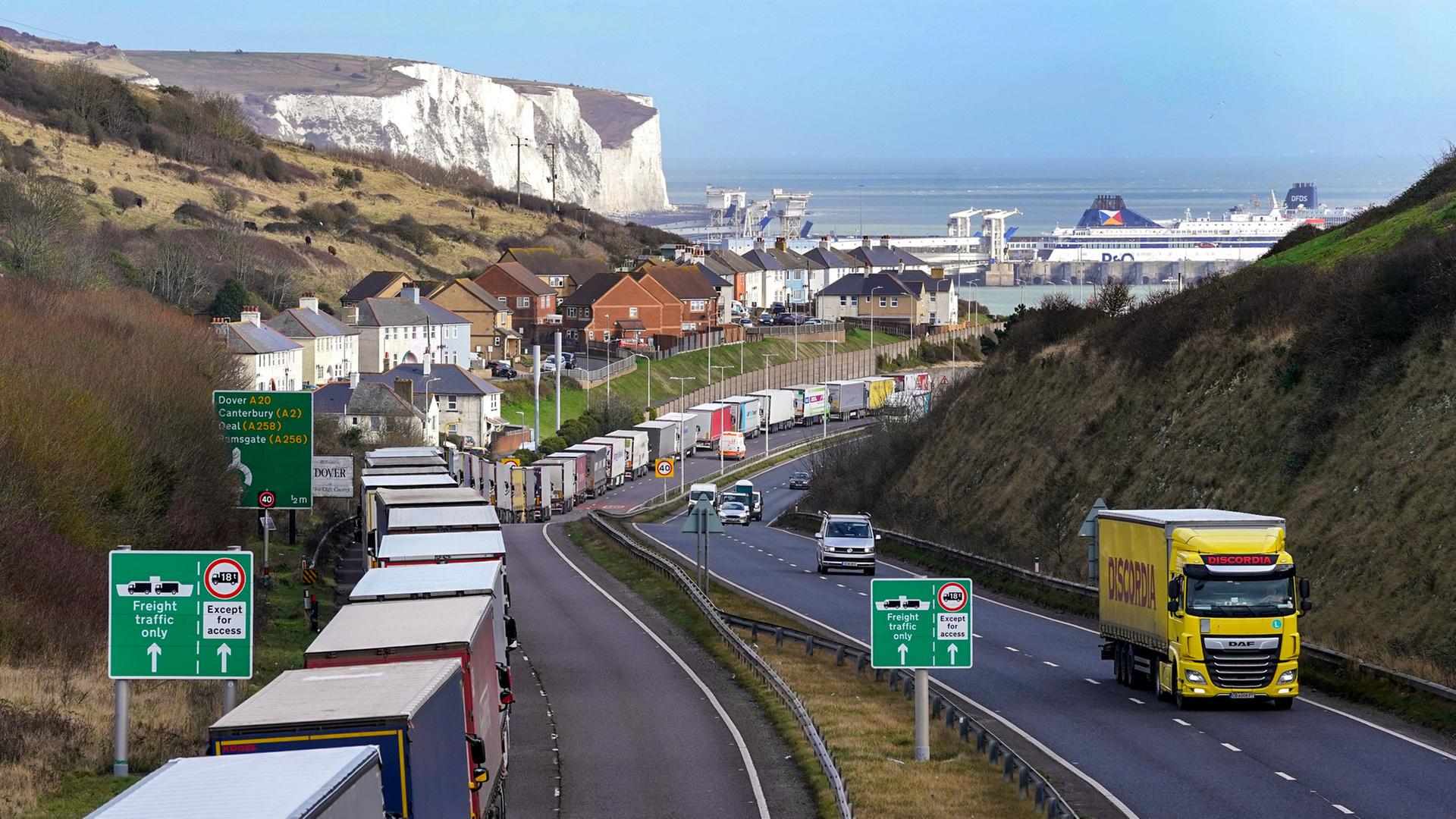brexit stau 104