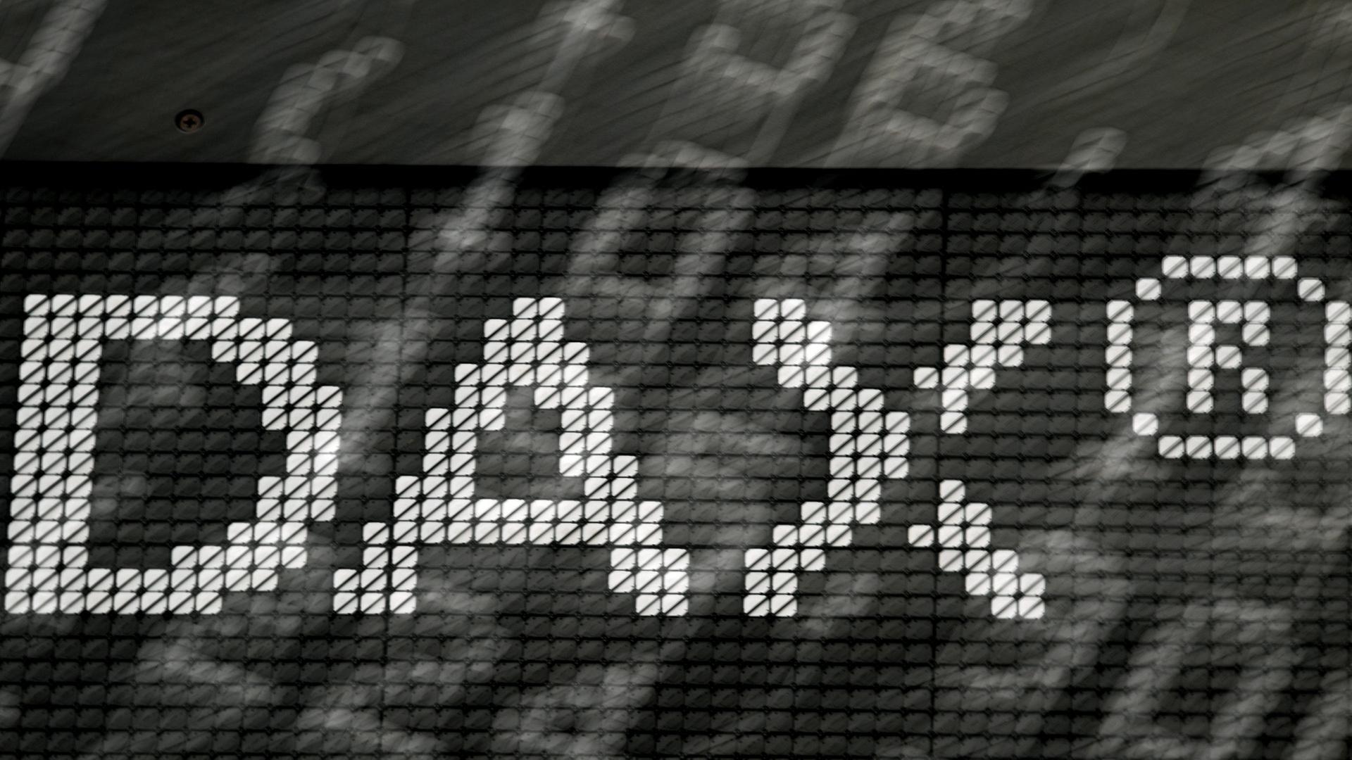 dax 220 2