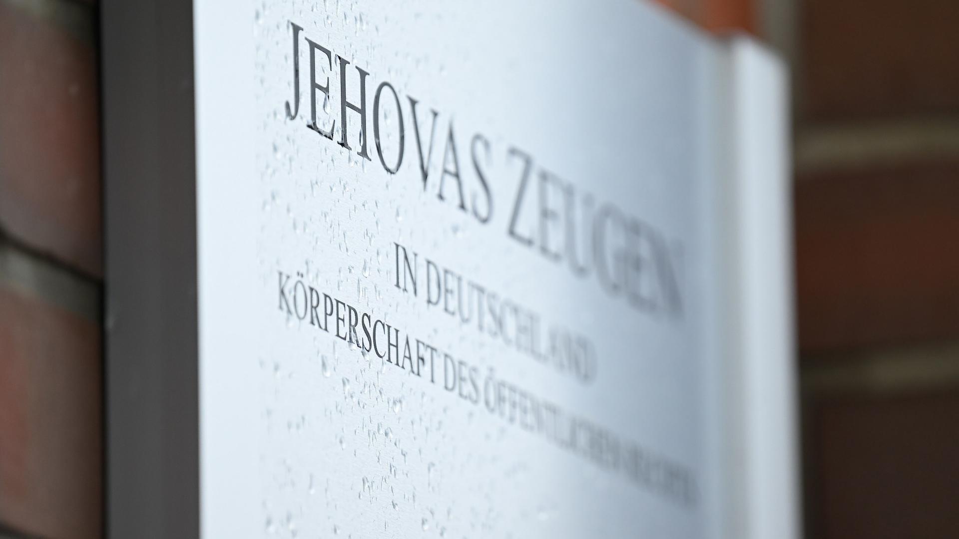 eingangsschild zeugen jehovas 100