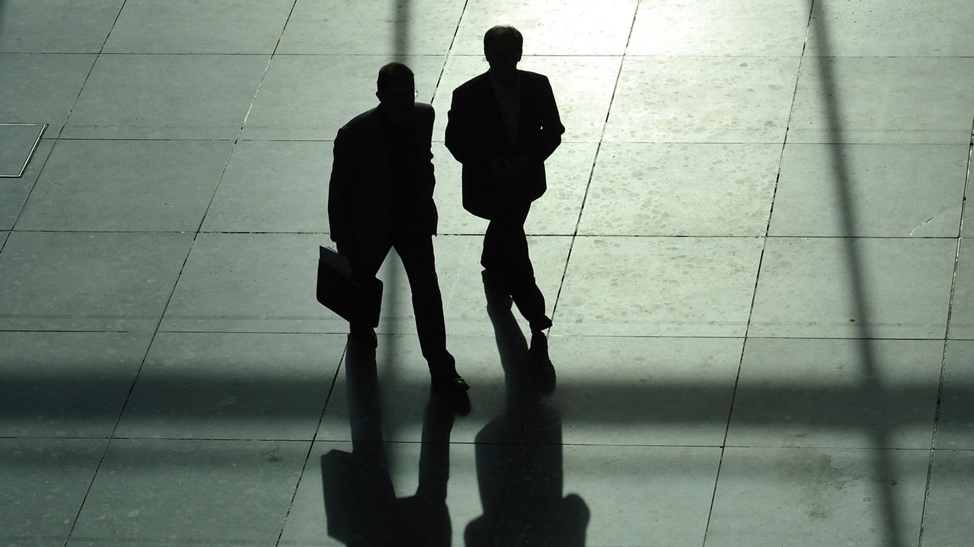 geschaeftsleute fuehrungskraefte silhouette 101