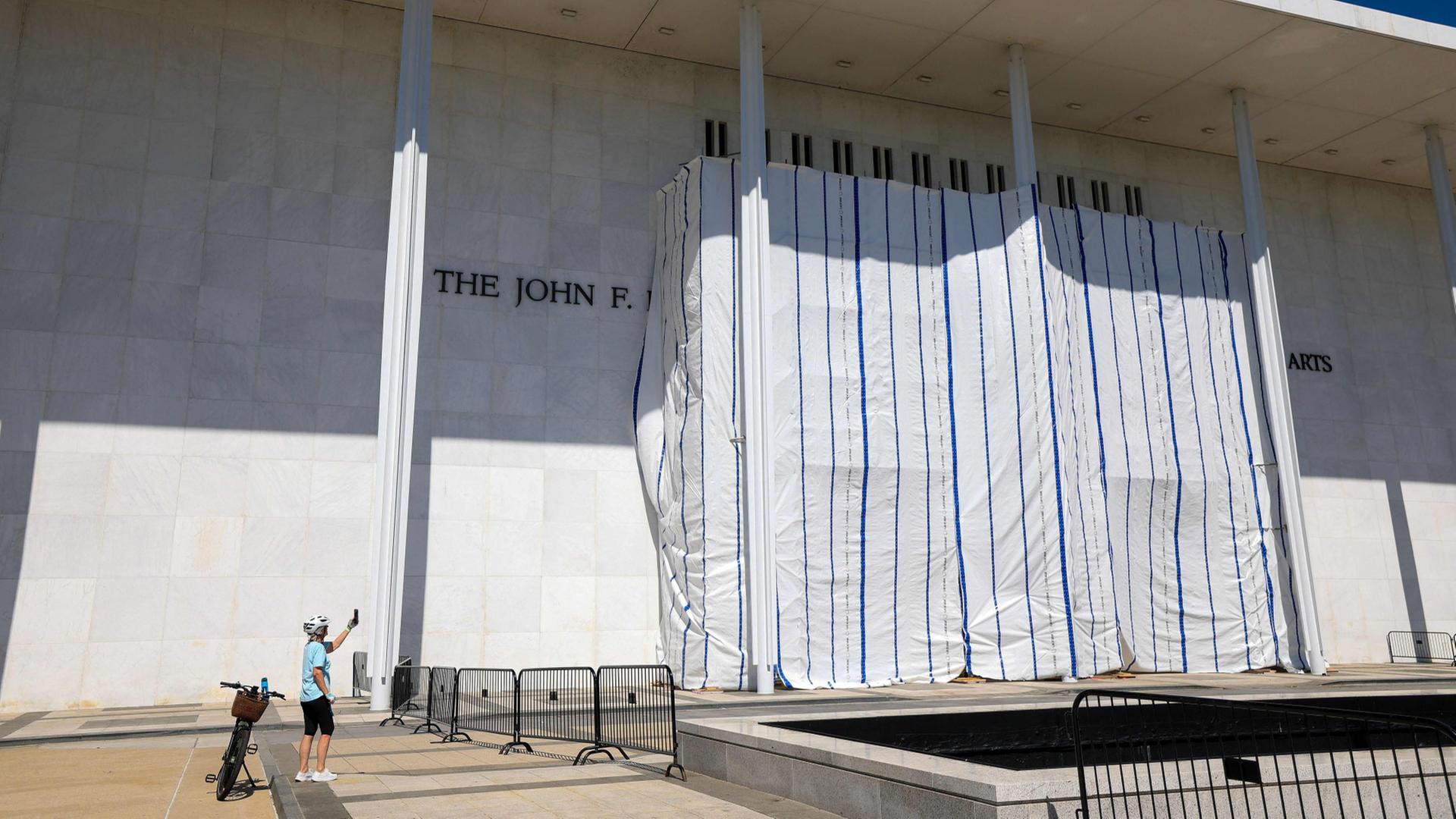 kennedy center 110
