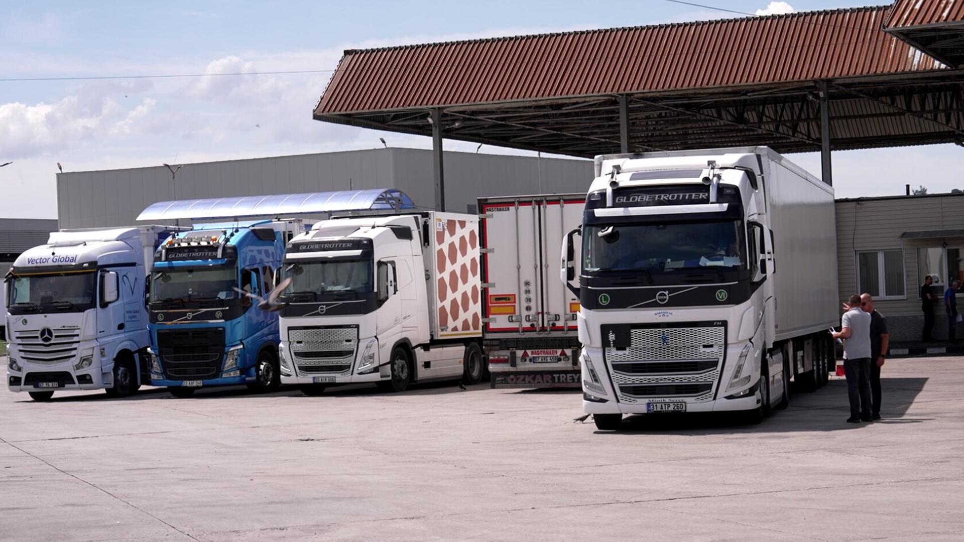 lkw grenzuebergang kapitan andreewo 100