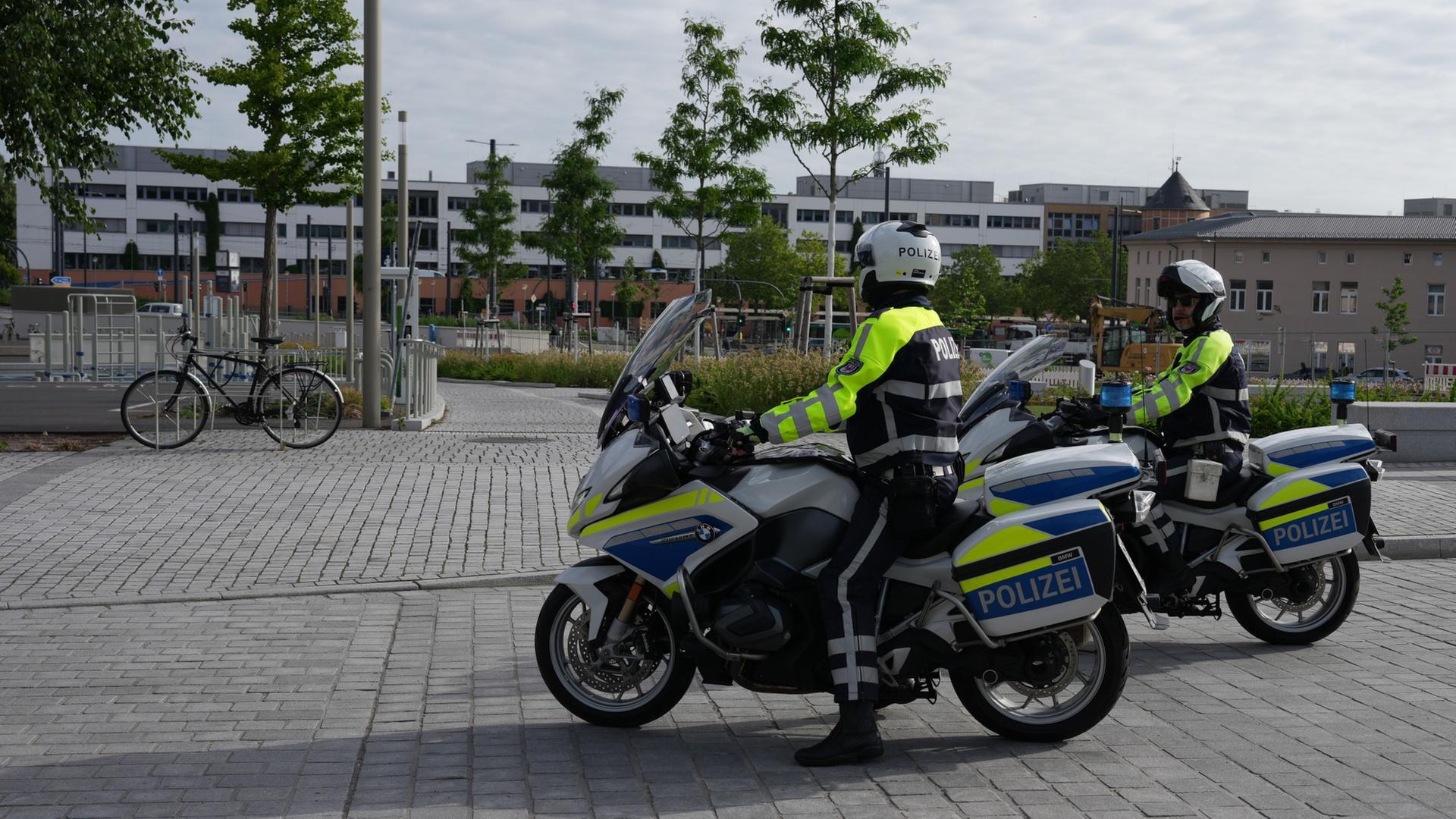 potsdam polizei sperrung bombe 100