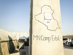 ausbildungsunterstuetzung der bundeswehr im irak ein schild mn camp erbil des bundeswehrcamps in erbil 10 03 2023 fotografiert im auftrag des auswaertigen amts