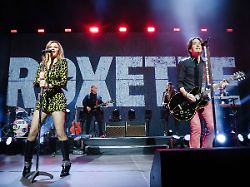 berlin germany november 20 l r singer lena philipsson and per gessle of the swedish band roxette perform live on stage during a concert at the tempodrom on november 20 2025 in berlin germany