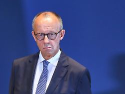 berlin deutschland amtssitz am spreebogen entlassung und ernennung von ministern durch den bundespraesidenten friedrich merz