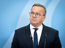 boris pistorius bei der pressekonferenz press conference nach der sitzung des bundeskabinetts im bundesministerium der verteidigung berlin 01 07
