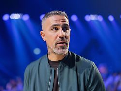bushido steht im finale der rtl casting show deutschland sucht den superstar dsds auf der buehne im coloneum